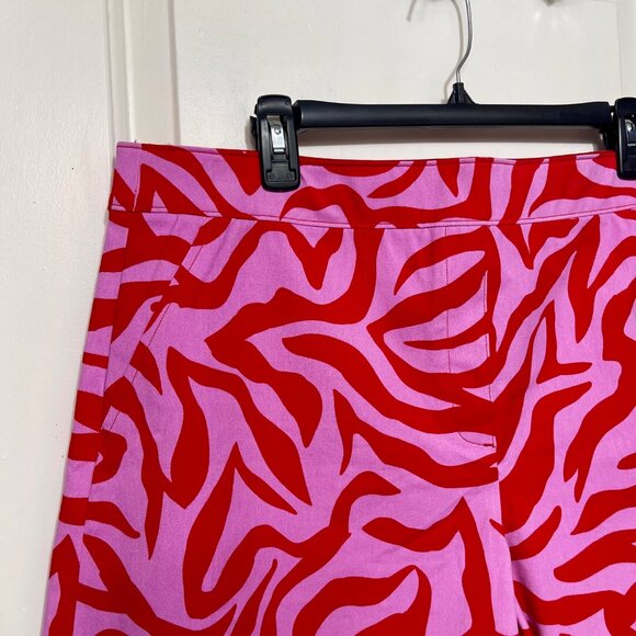 New SPANX ON THE GO PRINT 5.5" SHORTS in Zebra Print XL - Picture 8 of 15